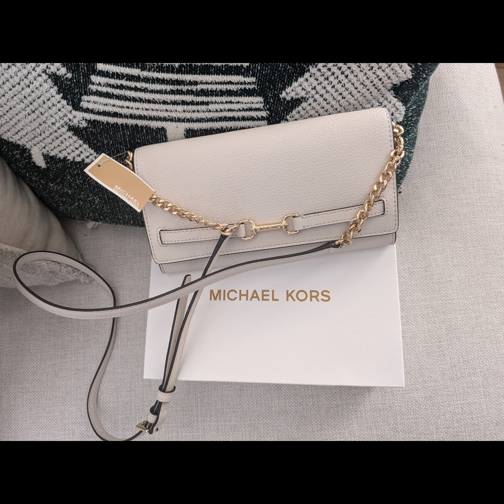 Authentic Michael Kors Cream Leather Wallet On Chain With Gold Removable Strap!